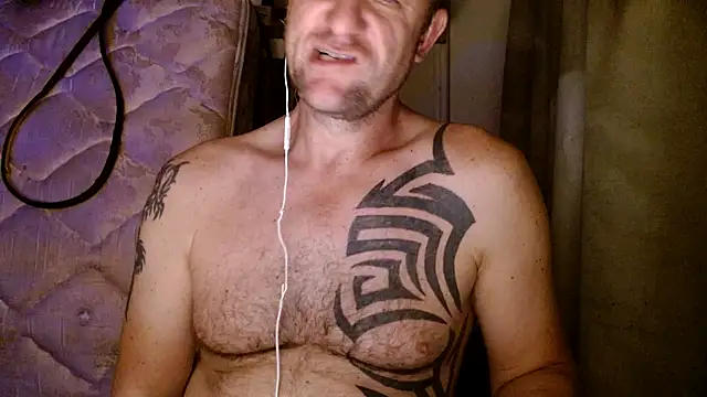 Snapshot of Yournaughty chatting on June 23, 5:05 am Yournaughty online show from June 23, 5:05 am