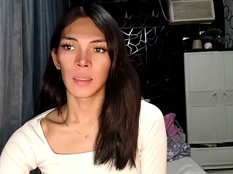 Snapshot of ladyhotcuming chatting on June 28, 9:10 pm ladyhotcuming online show from June 28, 9:10 pm