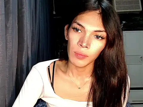 Snapshot of ladyhotcuming chatting on July 25, 7:39 am ladyhotcuming online show from July 25, 7:39 am