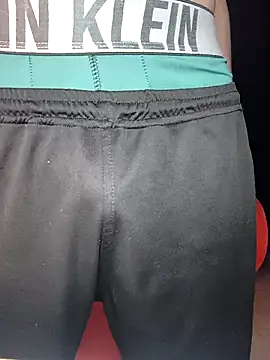 bigcockwhite777 online show from October 16, 5:36 pm