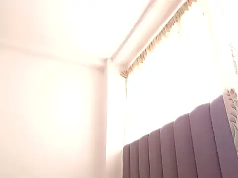 Snapshot of saara_johnson496 chatting on April 25, 9:56 pm saara johnson496 online show from April 25, 9:56 pm