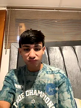 Snapshot of cody_fox10 chatting on October 4, 7:34 pm cody fox10 online show from October 4, 7:34 pm