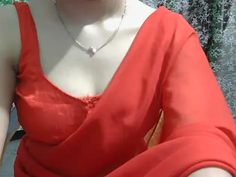 Snapshot of lovely_soniya chatting on April 23, 12:29 pm lovely soniya online show from April 23, 12:29 pm