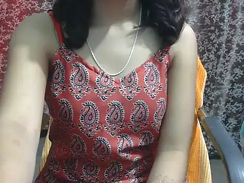 Snapshot of lovely_soniya chatting on May 3, 4:29 am lovely soniya online show from May 3, 4:29 am