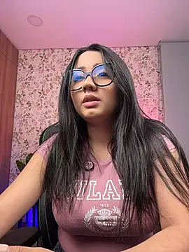 Snapshot of Michelle_Zoe chatting on June 26, 11:31 pm Michelle Zoe online show from June 26, 11:31 pm