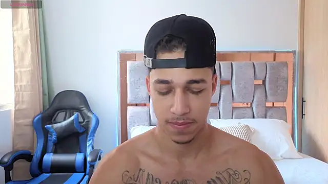 orionblaze69  online show from October 26, 8:15 pm