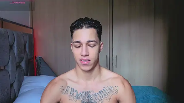 orionblaze69  online show from December 4, 8:06 pm