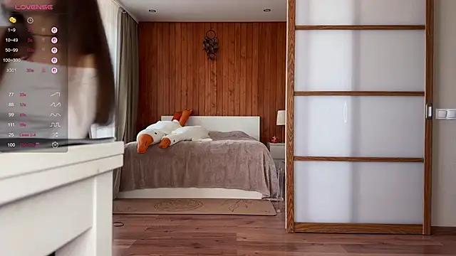 Snapshot of PlumyBun chatting on September 17, 4:25 am PlumyBun online show from September 17, 4:25 am