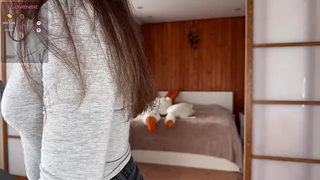 Snapshot of PlumyBun chatting on September 21, 4:25 am PlumyBun online show from September 21, 4:25 am