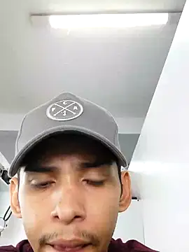 Oqui online show from February 23, 1:19 pm