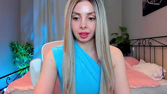 VelvetEliza online show from April 8, 8:20 pm