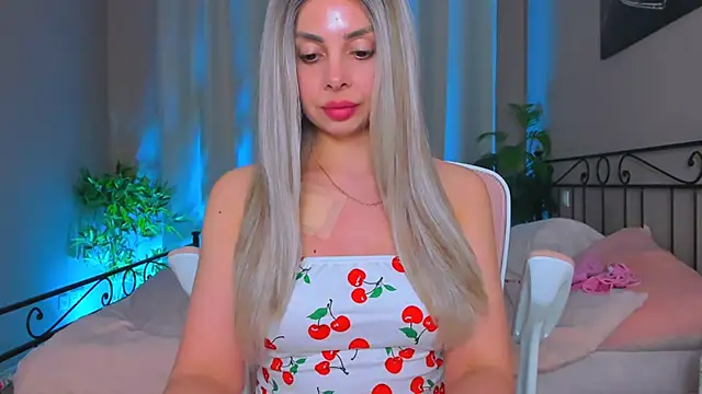 Snapshot of VelvetEliza chatting on April 25, 8:50 pm VelvetEliza online show from April 25, 8:50 pm