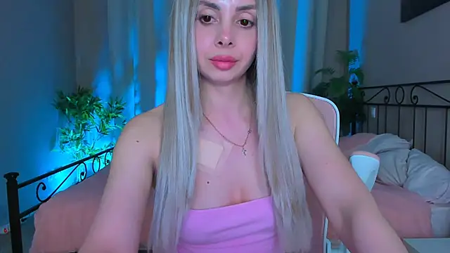 Snapshot of VelvetEliza chatting on April 28, 9:20 pm VelvetEliza online show from April 28, 9:20 pm