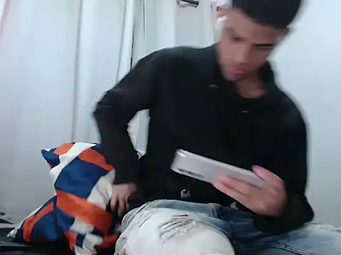 camillo beischel  online show from October 8, 5:54 pm