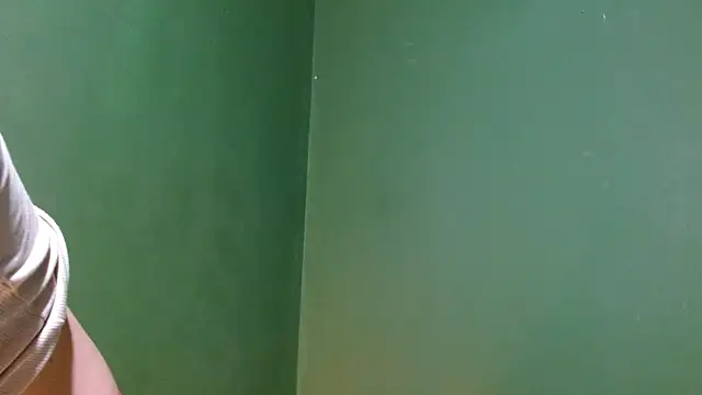 Roxiehood online show from September 19, 2:35 am