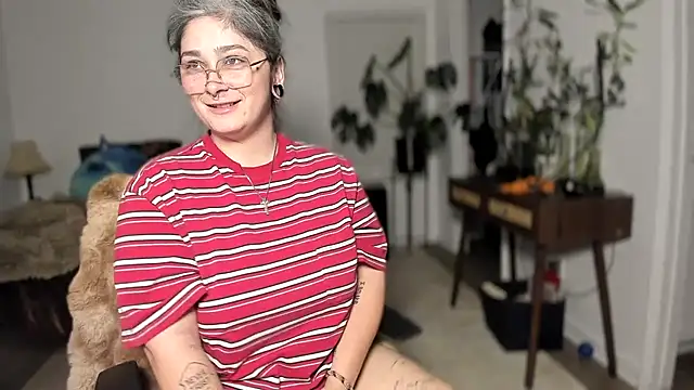 Alix Valentine online show from November 11, 1:27 am