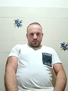 Snapshot of cazzoduroduro26 chatting on February 24, 4:05 pm cazzoduroduro26 online show from February 24, 4:05 pm