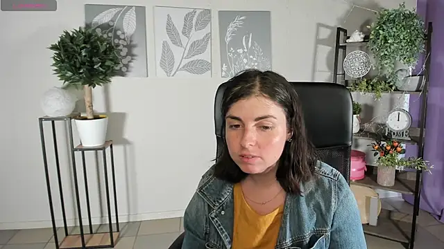 Snapshot of MartaEdams chatting on June 29, 10:15 am MartaEdams online show from June 29, 10:15 am