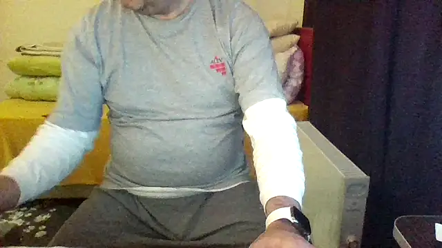 st206boy online show from April 10, 1:11 am