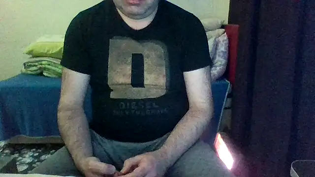 Snapshot of st206boy chatting on April 22, 10:44 pm st206boy online show from April 22, 10:44 pm