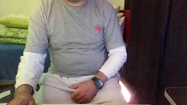 Snapshot of st206boy chatting on May 3, 9:43 pm st206boy online show from May 3, 9:43 pm