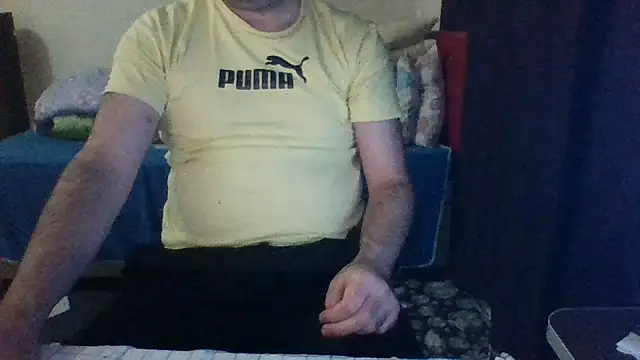 Snapshot of st206boy chatting on May 29, 1:03 am st206boy online show from May 29, 1:03 am