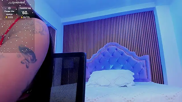 SelenaStonne online show from November 22, 8:19 pm