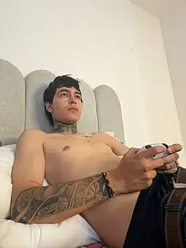 samm4044 online show from March 27, 5:01 pm