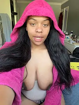 Snapshot of Regina69slut chatting on May 1, 9:14 am Regina69slut online show from May 1, 9:14 am