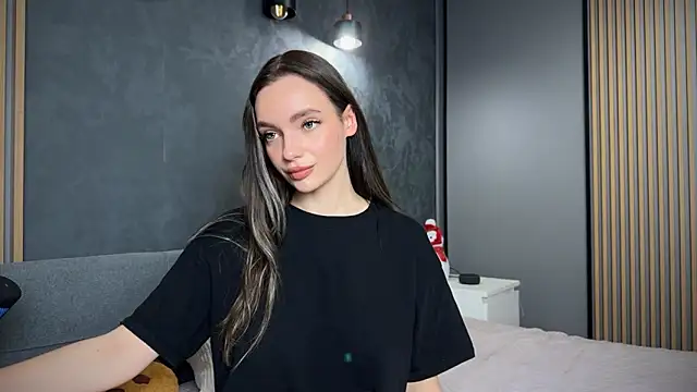 litlle angelll online show from December 14, 5:18 pm