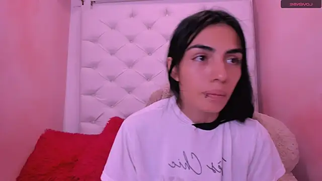 Snapshot of eimy_skinny_ chatting on April 25, 1:41 pm eimy skinny online show from April 25, 1:41 pm