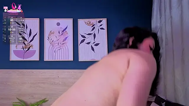 SarahMiler  online show from February 5, 7:18 pm