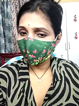 Snapshot of Hotty_Sonali chatting on April 30, 3:18 pm Hotty Sonali online show from April 30, 3:18 pm