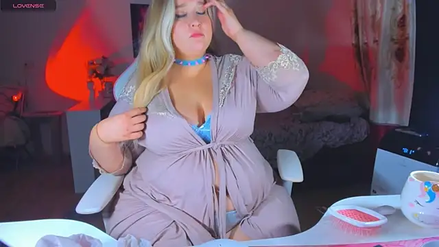 Snapshot of VanessaHayees chatting on July 19, 10:02 pm VanessaHayees online show from July 19, 10:02 pm