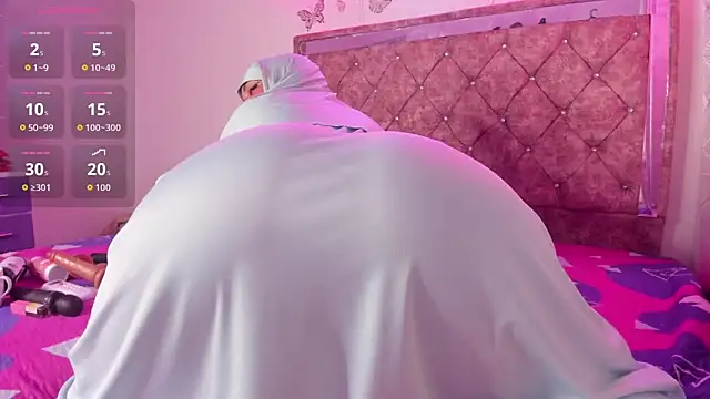 Dana-Alabi online show from March 28, 1:54 pm