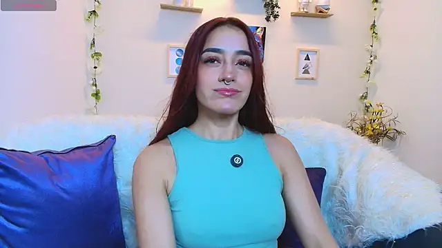 Snapshot of ViolethRosse chatting on May 5, 12:51 am ViolethRosse online show from May 5, 12:51 am