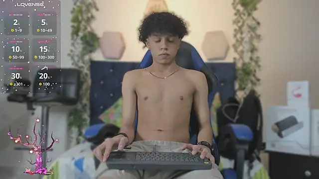  taylor black online show from November 20, 9:03 pm