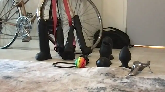 Snapshot of Zaak91190 chatting on November 8, 11:43 am Zaak91190 online show from November 8, 11:43 am