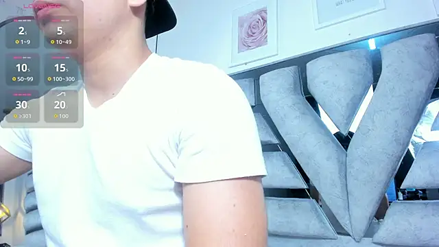 lianfox  online show from February 4, 12:33 pm