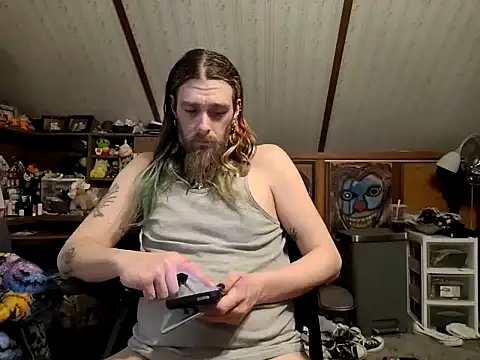 thejuicybacon online show from May 4, 5:20 pm