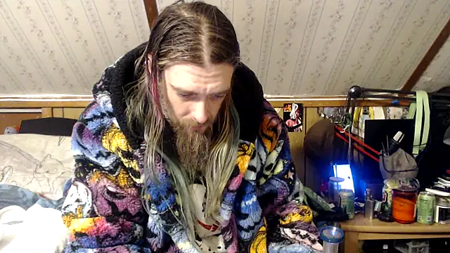 thejuicybacon online show from May 6, 10:53 am