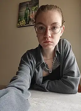 Snapshot of _arigins_ chatting on September 29, 8:41 am  arigins  online show from September 29, 8:41 am