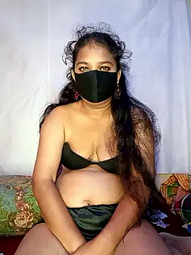 LushVamp online show from December 19, 2:35 pm