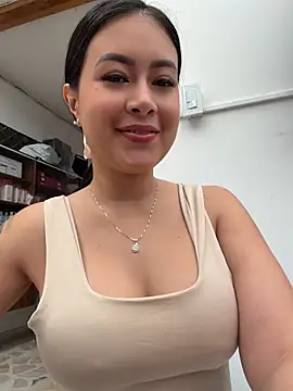 Snapshot of CrisMarulanda chatting on May 22, 4:12 pm CrisMarulanda online show from May 22, 4:12 pm
