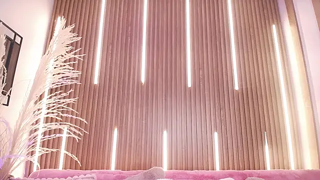 MylaDreams online show from September 28, 3:23 am