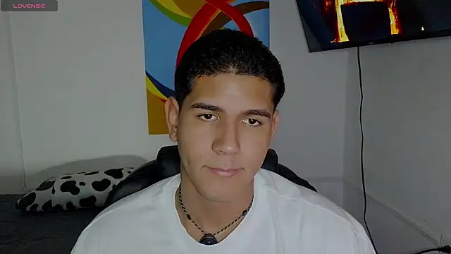 Snapshot of juanacock_1 chatting on February 13, 12:39 am juanacock 1 online show from February 13, 12:39 am