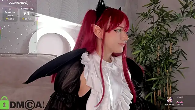 Molly Platt online show from February 11, 9:25 am