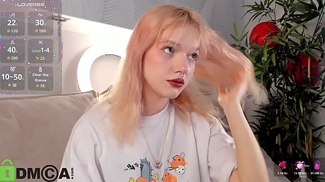 Molly Platt online show from February 22, 9:08 am