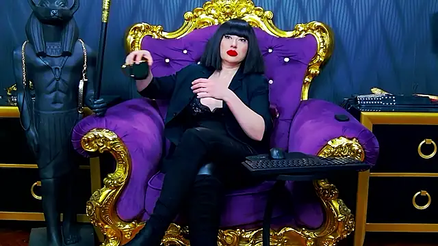 LaraMaeve online show from March 12, 6:08 am