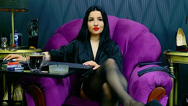 VivianReeve online show from April 4, 10:57 am